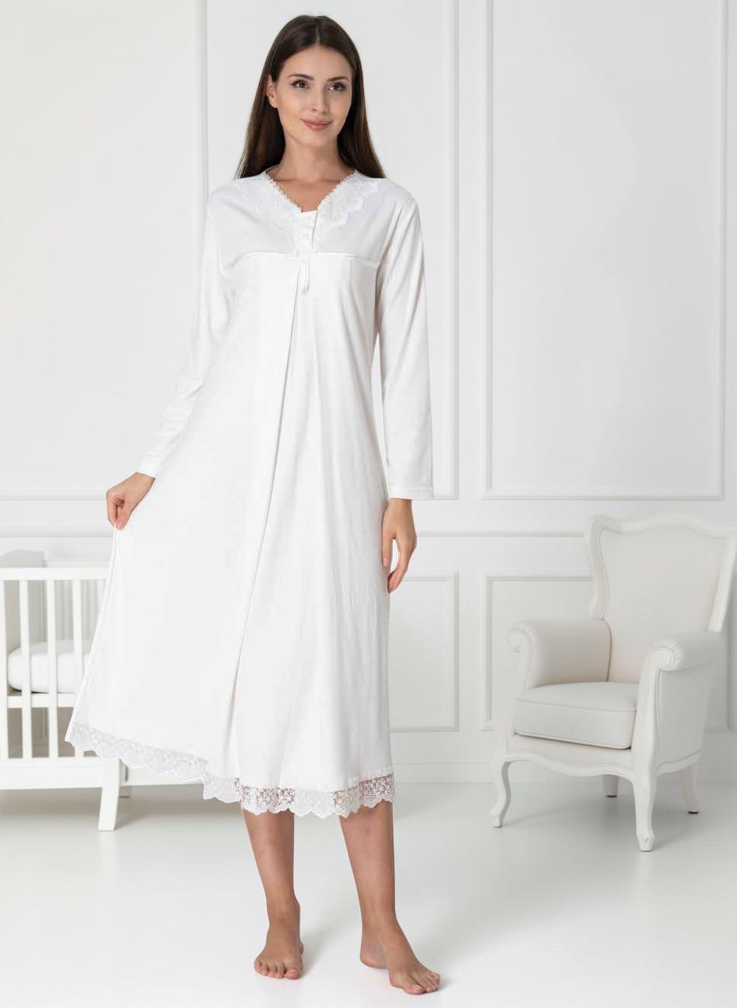 White nightie & robe set by Mini Plum – long-sleeve nursing nightwear with V-neck, breastfeeding-friendly, hospital bag ready