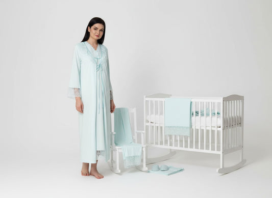 Blue 4-piece maternity set by Mini Plum – lace detail and V-neck, maternity & nursing